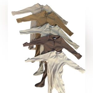 Old navy ribbed sleepers size 0-3 months set of 5